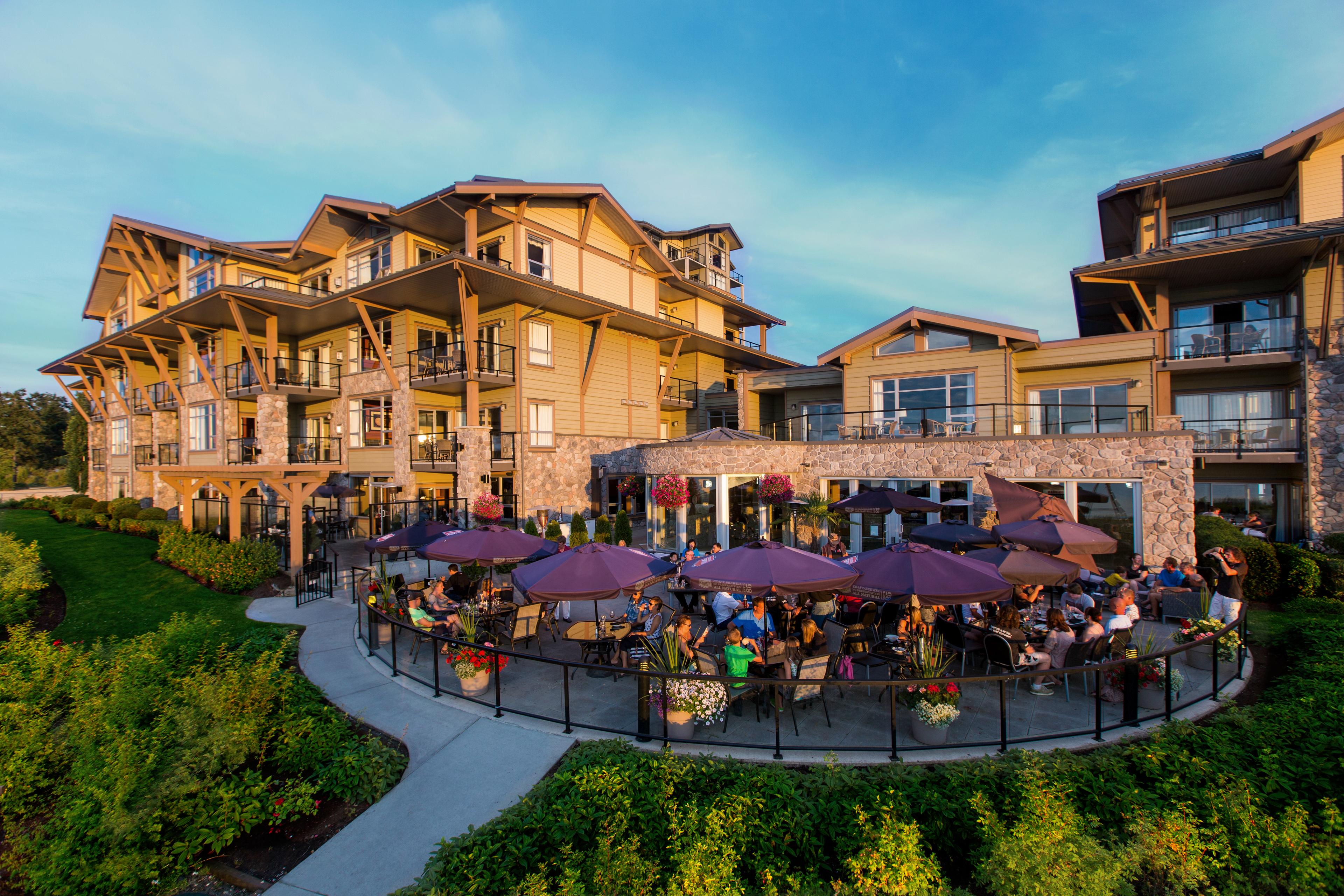 The Beach Club Resort — Bellstar Hotels & Resorts Parksville Bagian luar foto